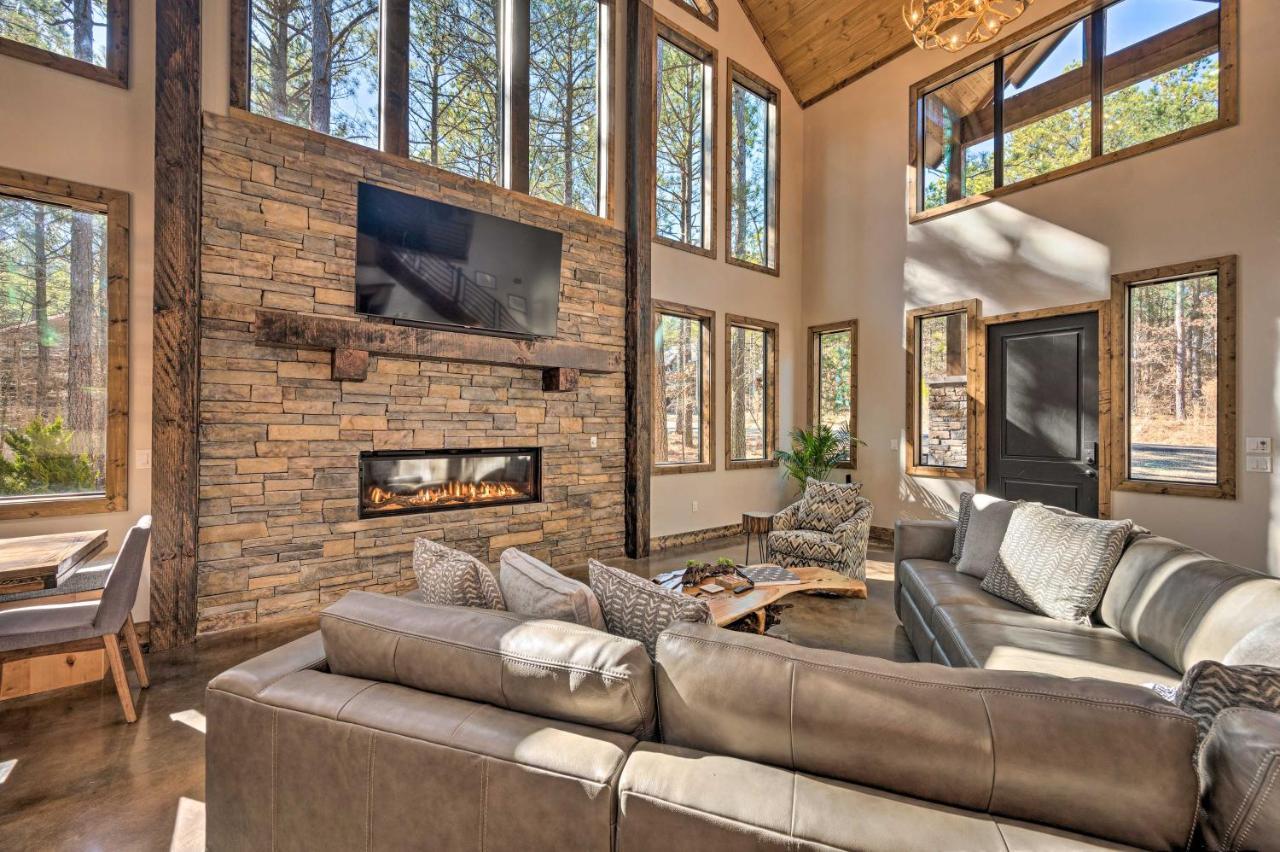 Broken Bow Lazy Dog Lodge With Hot Tub, Pool Table المظهر الخارجي الصورة