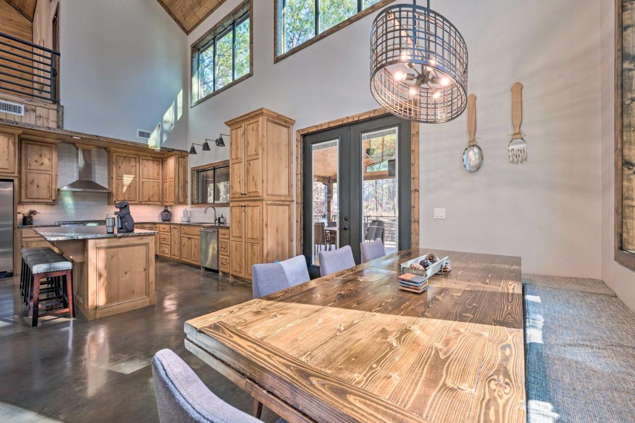 Broken Bow Lazy Dog Lodge With Hot Tub, Pool Table المظهر الخارجي الصورة
