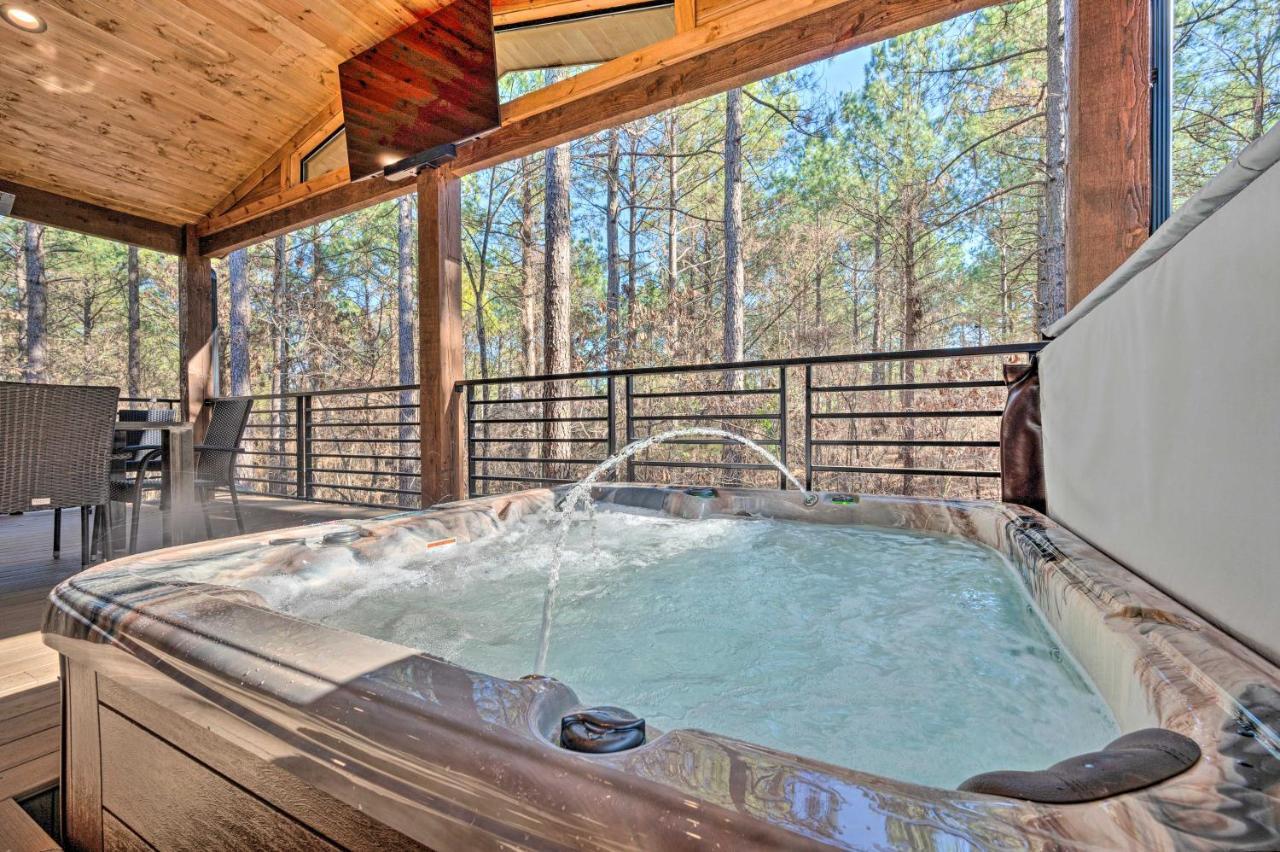Broken Bow Lazy Dog Lodge With Hot Tub, Pool Table المظهر الخارجي الصورة