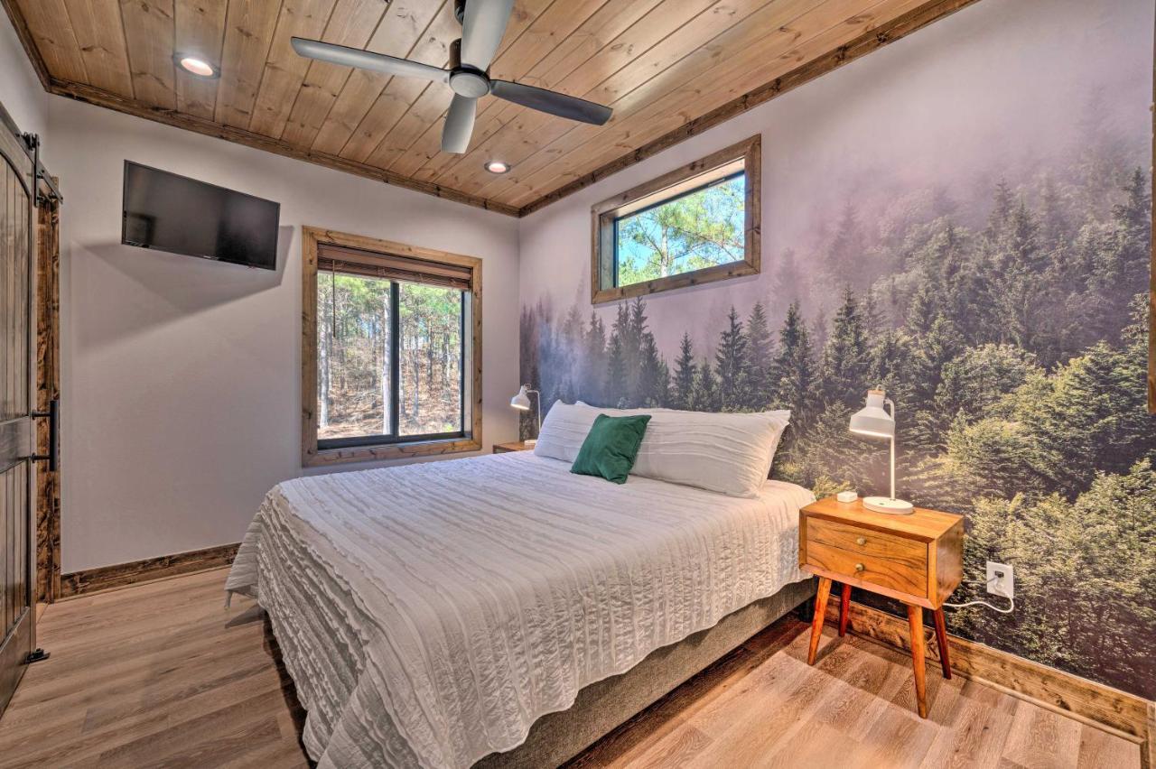 Broken Bow Lazy Dog Lodge With Hot Tub, Pool Table المظهر الخارجي الصورة