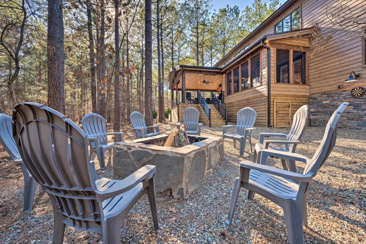 Broken Bow Lazy Dog Lodge With Hot Tub, Pool Table المظهر الخارجي الصورة